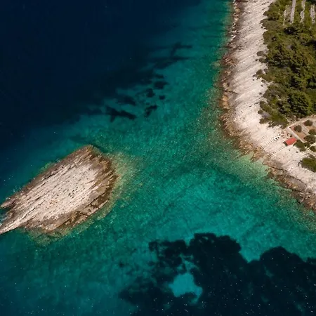 Hébergement de vacances Insula *