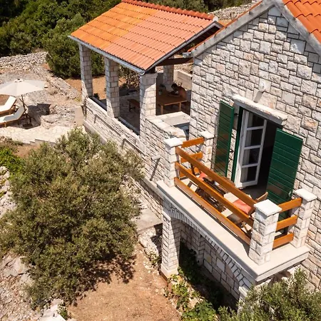 Insula By Belmont Realty