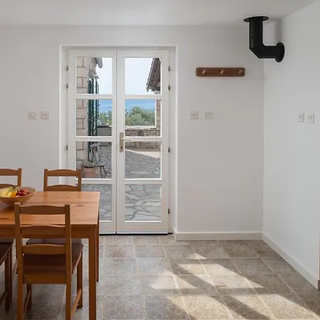 Insula By Belmont Realty