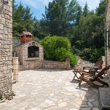 Insula By Belmont Realty Casa vacanze