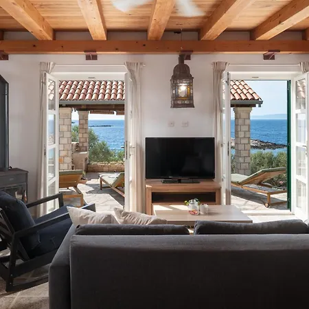 Insula By Belmont Realty
