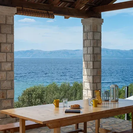 Insula By Belmont Realty Casa vacanze *